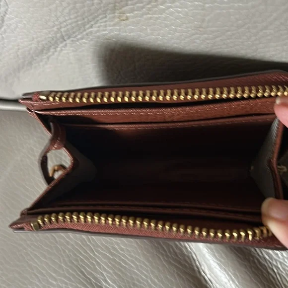 Fossil Brown Leather Wallet - Picture 4 of 4